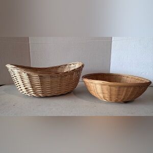 Pair Small Wicker Baskets Oval and Round Great Condition